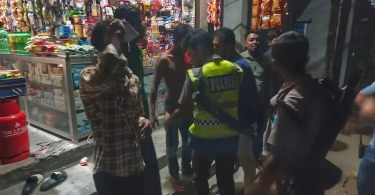 লক্ষ্মীপুরে কিশোর অপরাধ দমনে অভিযানে ১৮২ জন আটক, অপরাধের সম্পৃক্ততা যাচাই করবে পুলিশ 1 লক্ষ্মীপুরে কিশোর অপরাধ দমনে অভিযানে ১৮২ জন আটক, অপরাধের সম্পৃক্ততা যাচাই করবে পুলিশ